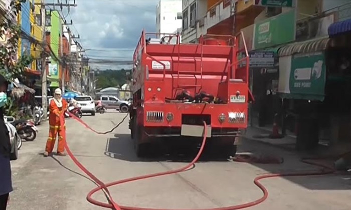 ไฟไหม้ตึกแถว ด่านชายแดนสะเดา นักท่องเที่ยวไทย-มาเลย์ตกใจตื่น