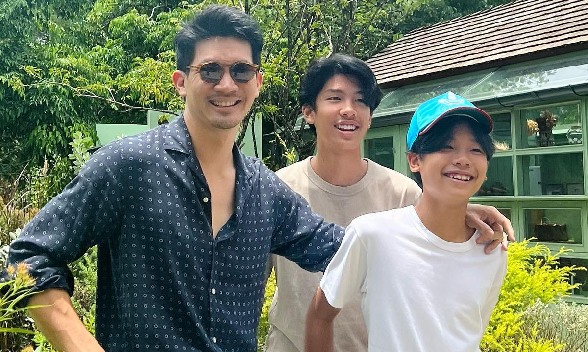 หล่อคูณสาม \