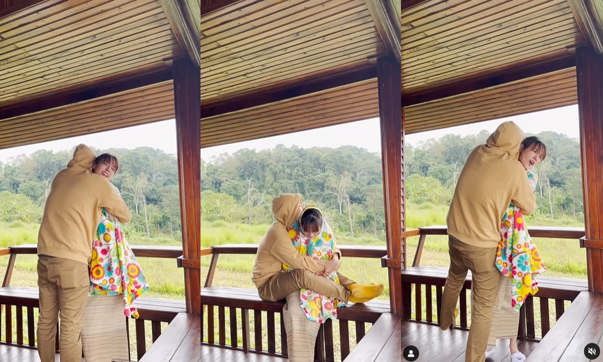 ภาพกอดสุดโรแมนติกของ \
