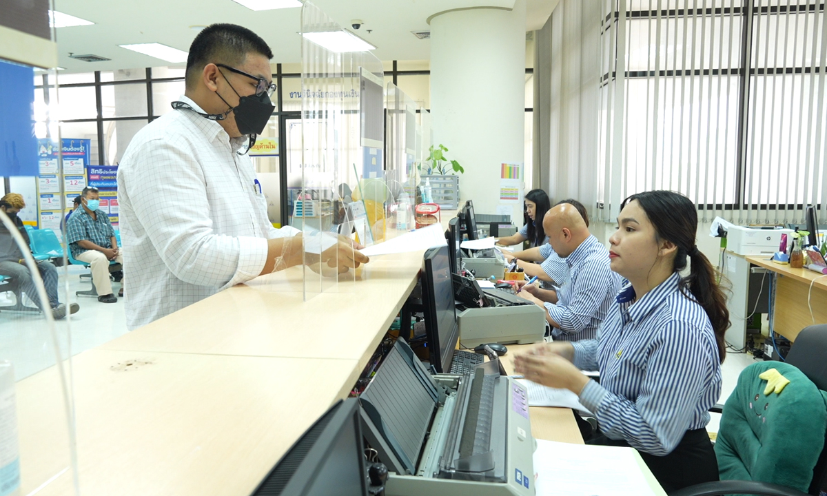 “สปส.” แนะช่องทางนายจ้างชำระเงินสมทบกองทุนเงินทดแทน ส่งเสริมคุณภาพชีวิตสร้างหลักประกันให้แรงงานไทย