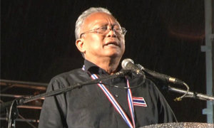 “สุเทพ“ ประกาศยกระดับ ล้านคนโค่นทักษิณ 24 พ.ย.