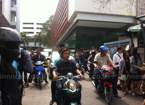 คปท. เคลื่อนถึงกรมสรรพสามิตแห่งที่ 9 แล้ว