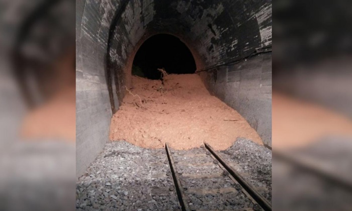 ปิดชั่วคราว “อุโมงค์รถไฟเขาพังเหย” ลพบุรีหลังฝนตกหนัก