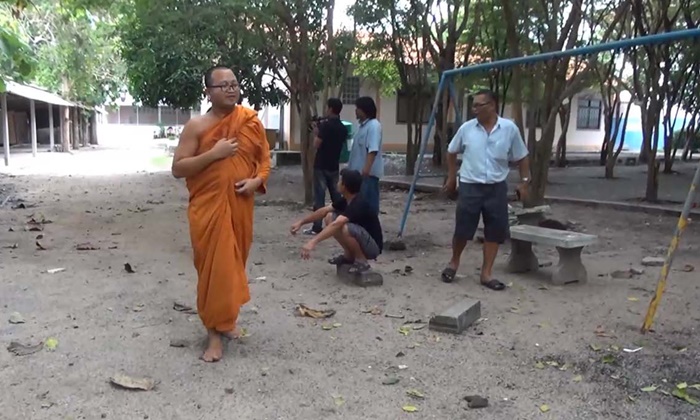 ผลัดฟ้อง 30 วัน พระตีแมว “เรื่องทางโลกคือ อาตมาไม่ใช่พระโหด ตีแมวนะโยม”