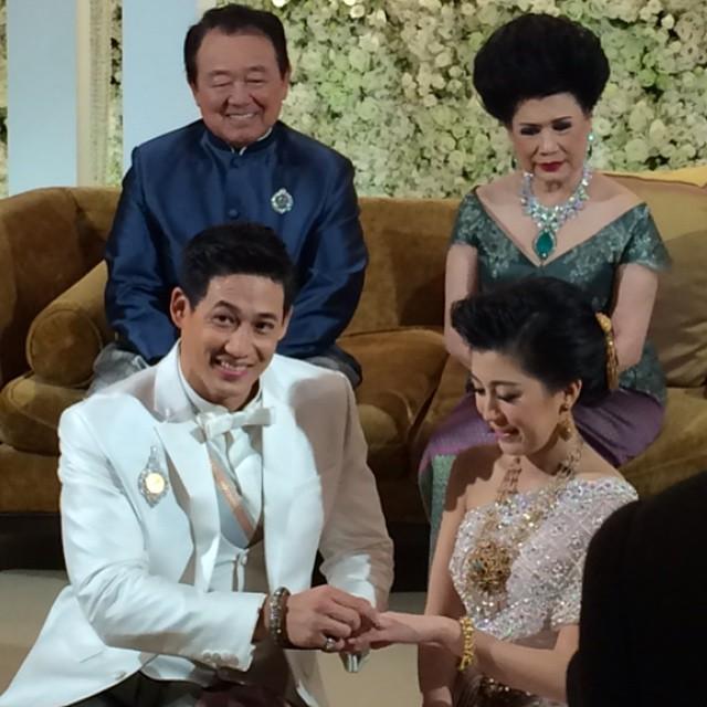 คลิกชมภาพต่อไป